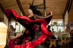 Зажигательный цыганский танец от шоу-балета "Леганда"