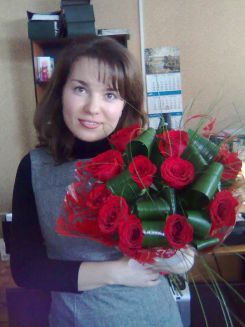 Любимые красные розы в День Рождения